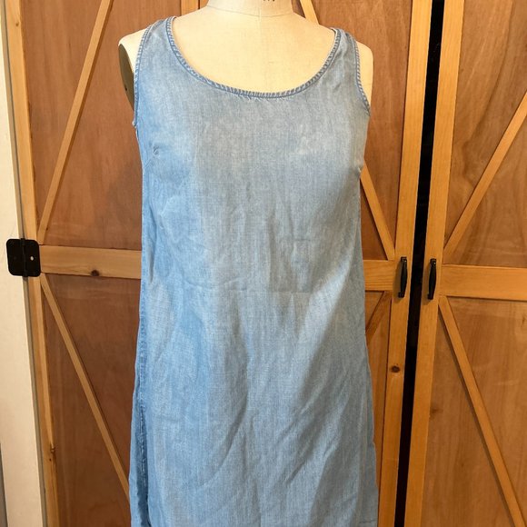 Chambray Bow Tie Shift Dress - Picture 2 of 4